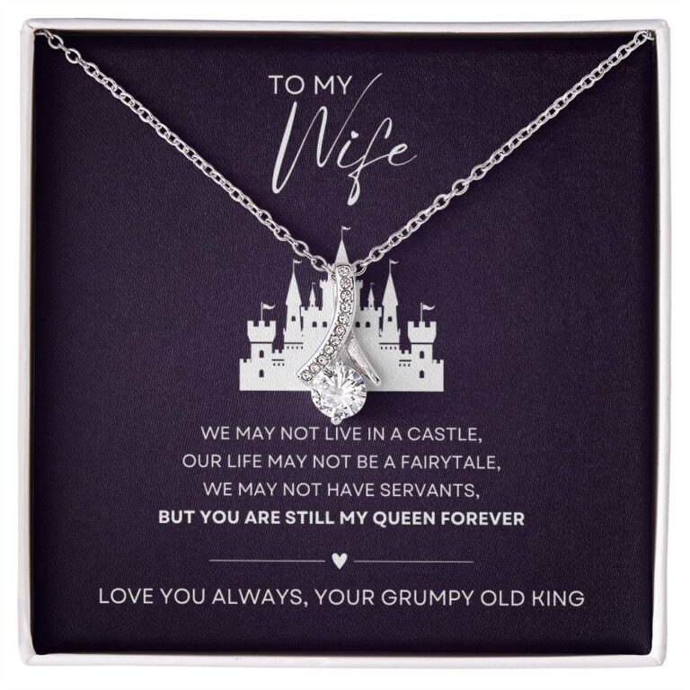 "My Queen Forever" Wife Alluring Beauty Necklace